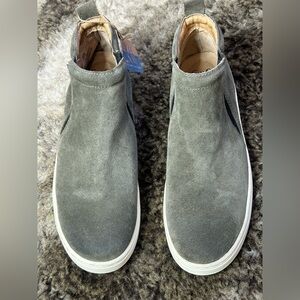 Aqua Sofft Women's Gray/Khaki Suede Slip-On Shoes sz 11M